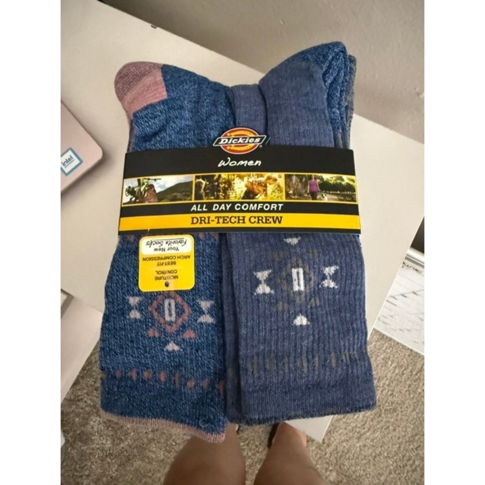 Dickies Womens Dri-Tech Crew Socks 2 Pair Blue Pink Aztec Pattern DW161002LHP